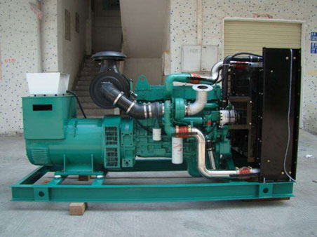 沾化1100kw康明斯柴油发电机组图片 沾化1100kw康明斯柴油发电机组图片